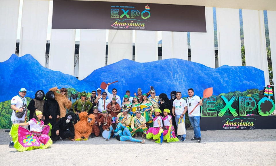 Elenco artístico del Gorel hizo show espectacular en la expo amazónica
