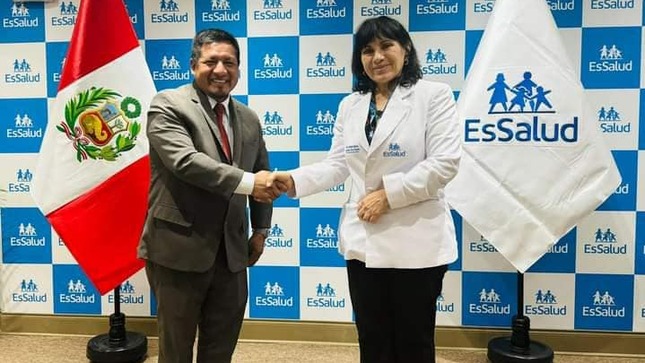 Gobernador regional fortalece colaboración con presidenta nacional de essalud