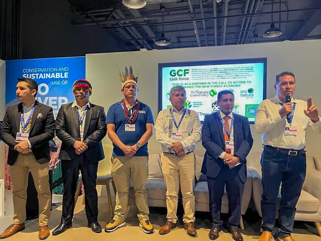 Gobernador Dr. René Chávez participa en cumbre climática anual COP 28 en Dubái