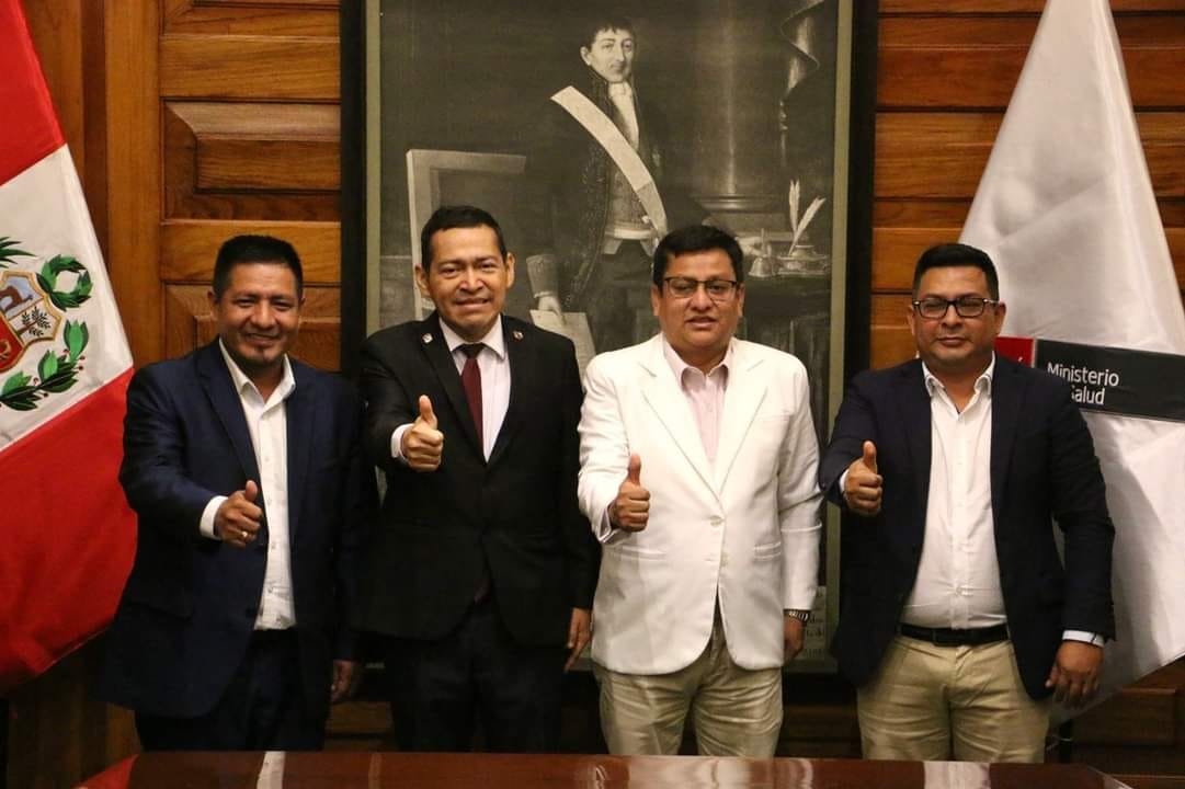 Gobernador René Chávez logra ejecución del hospital de requena ante el ministro de salud
