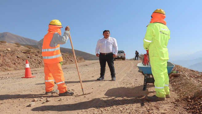 Director Regional de Transportes y Comunicaciones inspecciona avances de trabajo en el tramo vial AN - 104