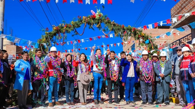 Alcalde Javier Ponce entrego 6 obras e inició 1 por casi 11 millones de soles en fiestas patrias