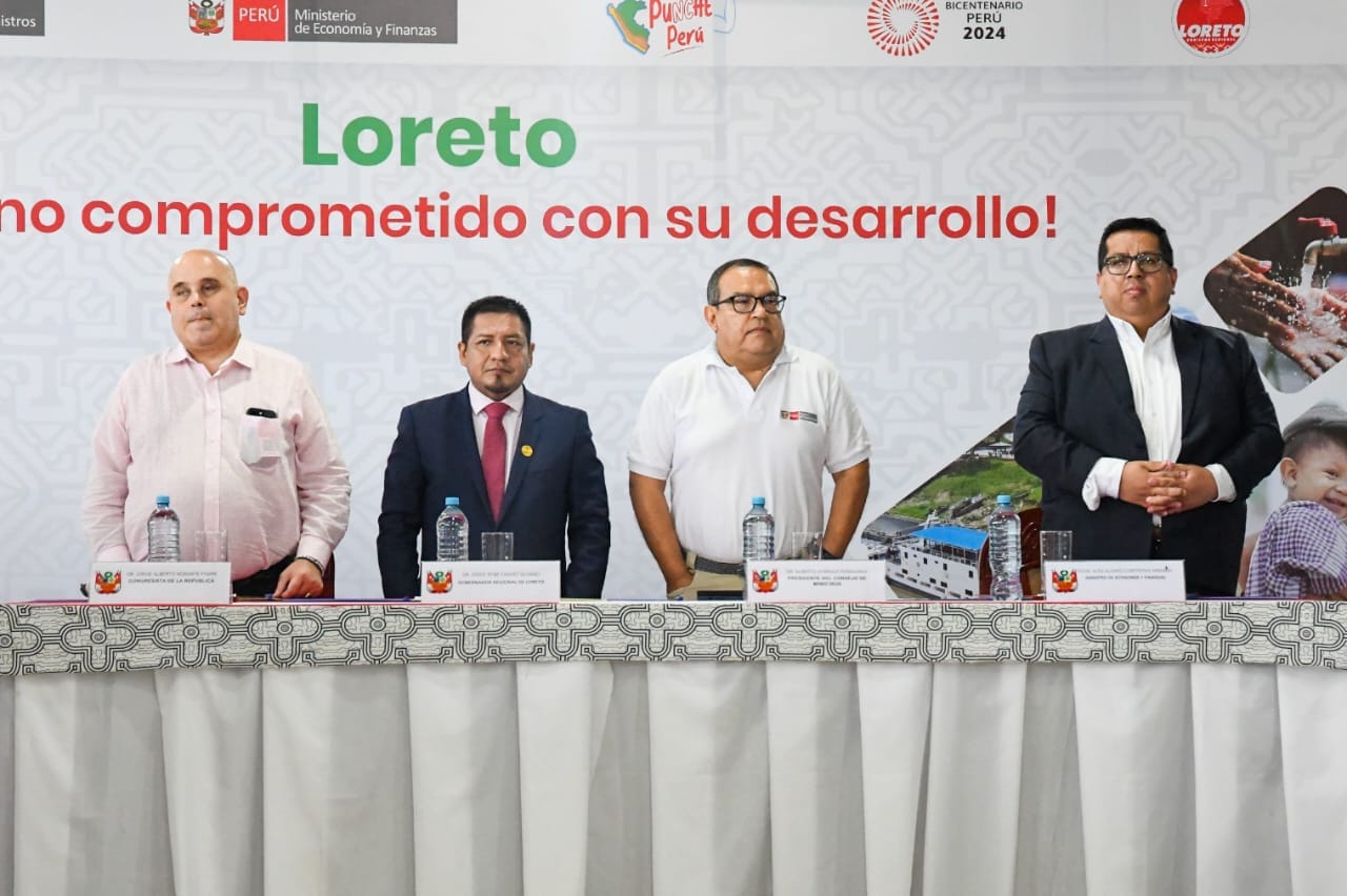 Gobernador Dr. René Chávez, premier y ministro de economía lanzan programa "loreto: gobierno comprometido con su desarrollo"