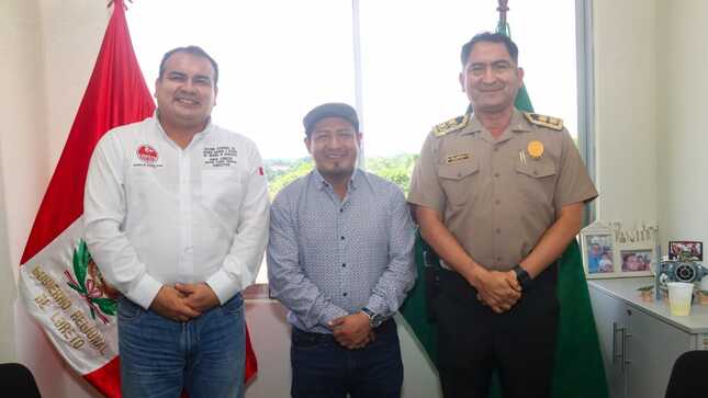 Gobernador Dr. René Chávez visita COER para evaluar viabilidad de comisaría en carretera IQUITOS- NAUTA