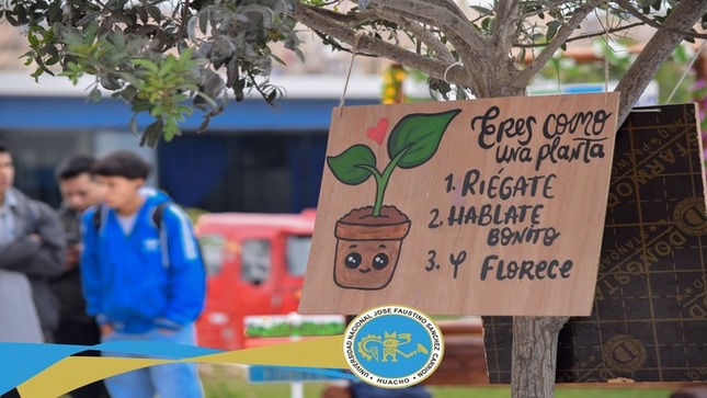La Facultad de Ciencias Empresariales de la Universidad Nacional José Faustino Sánchez desarrolló el proyecto denominado “Embellecimiento de las Áreas Verdes”. 