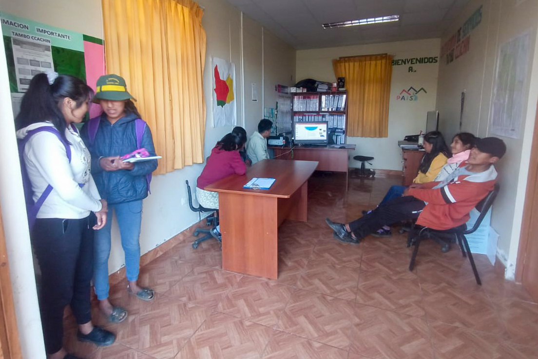 promueve becas en estudias en Cusco