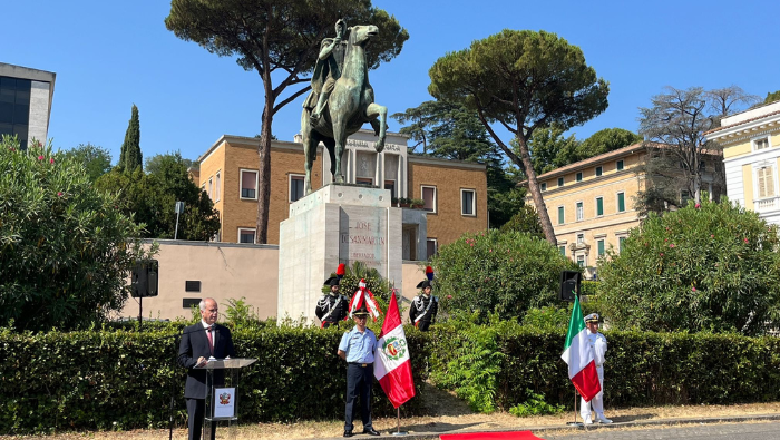Connacionales en Italia conmemoran el 203° aniversario de la independencia del Perú