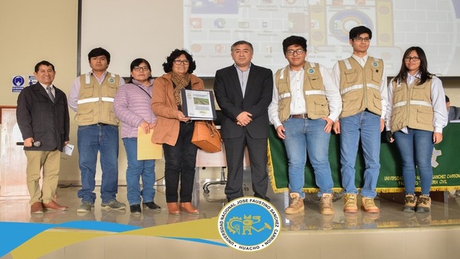 Cinco comunidades de las provincias de Huaura y Barranca, recibieron los proyectos de preinversión a nivel de perfil técnico por los estudiantes del décimo ciclo de la facultad de Ingeniería Civil.