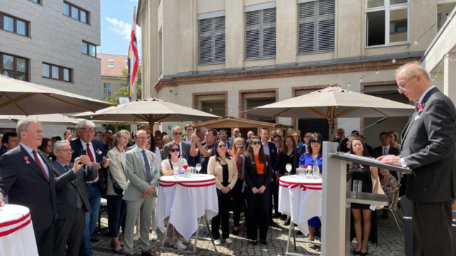 Embajada del Perú en Alemania y Consulado en Múnich conmemoran aniversario de la independencia nacional