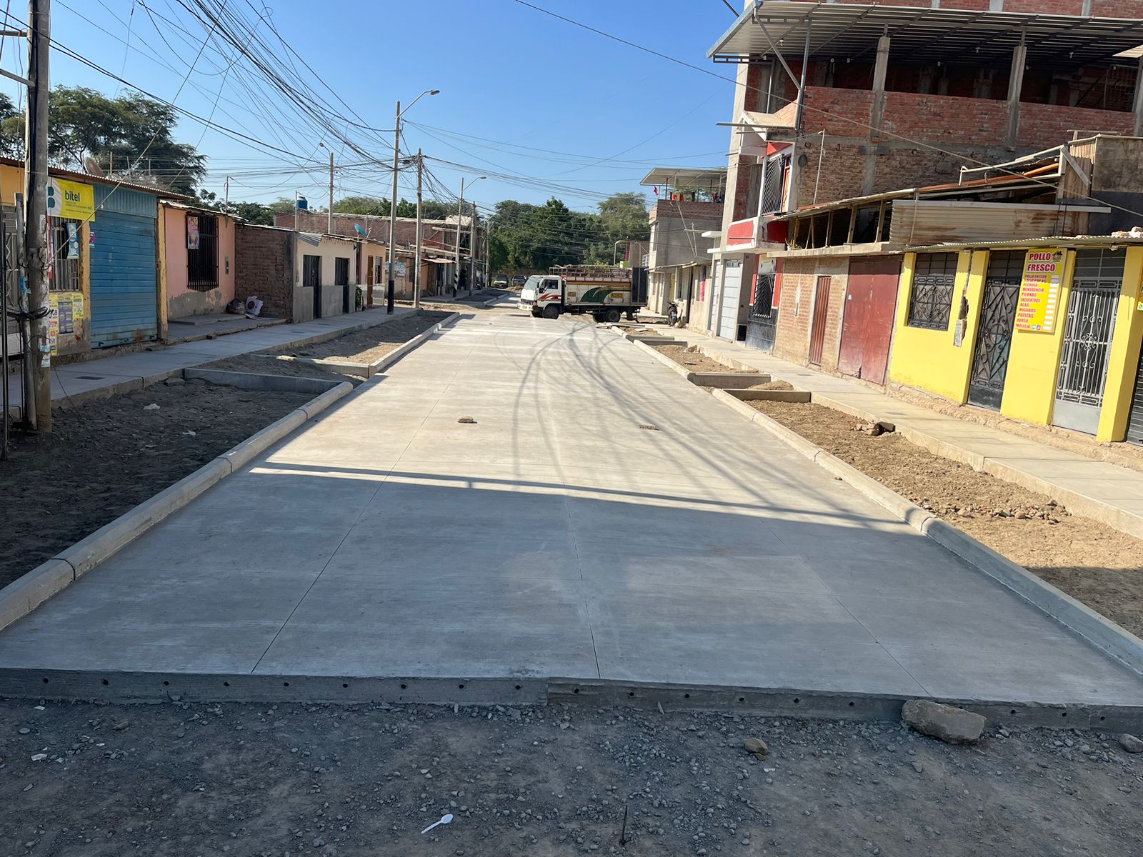 A toda máquina avanza obra de pistas y veredas de La Primavera para mejorar calidad de vida de más de 6 mil habitantes