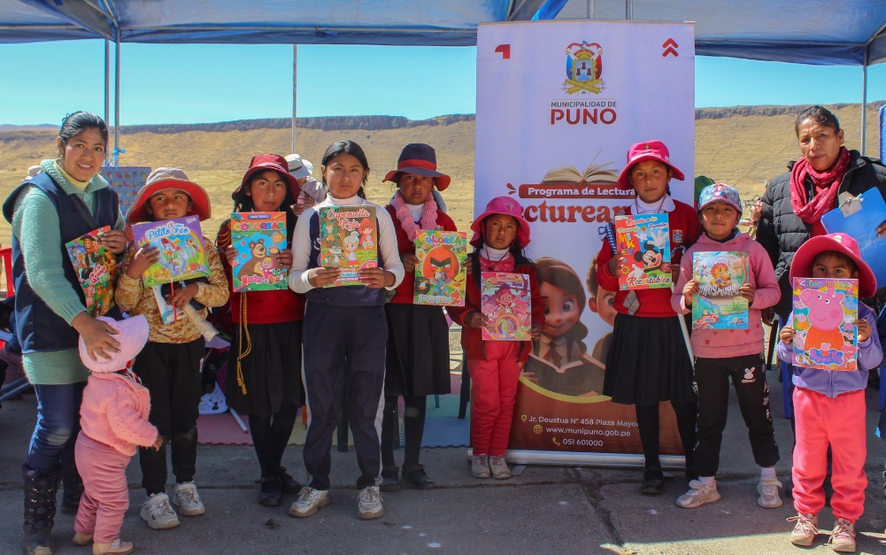 Centro poblado de Collacachi se benefició con los servicios municipales de la campaña "Puno Renace con la Muni a tu Alcance"