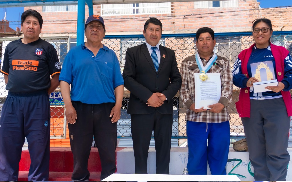 Municipalidad de Puno saluda por sus 37 aniversario al barrio Cesar Vallejo de nuestra ciudad