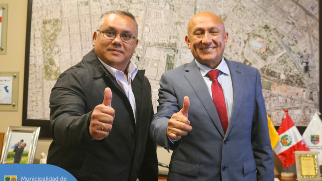 Continuamos con las coordinaciones de la implementación de la moderna Central de Seguridad Integral. 🚨 En esta oportunidad, nuestro alcalde Jesús Gálvez Olivares sostuvo una importante reunión con el Viceministro de Seguridad Pública del Ministerio del Interior del Perú, Julio Díaz Zulueta, para establecer acciones conjuntas y potenciar la seguridad ciudadana en el distrito. 
