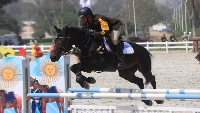 Jinetes peruanos ganan Concurso Internacional Ecuestre por el Bicentenario de la Batalla de Junín