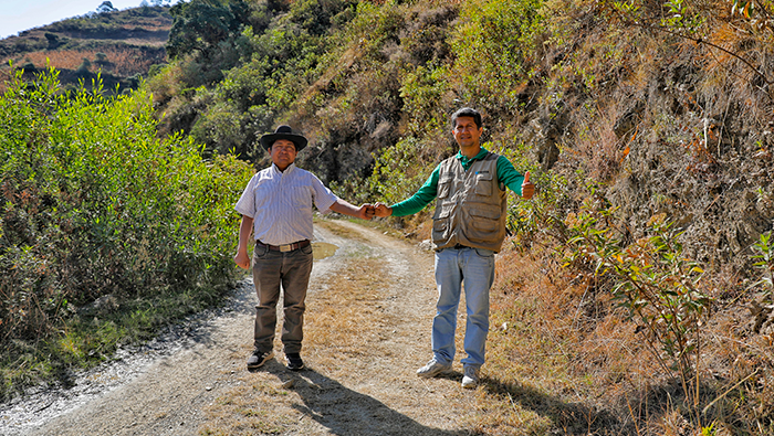 VRAEM CAMINO HUANCAVELICA