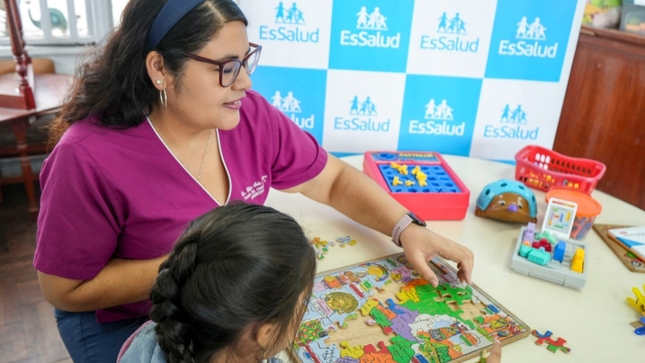EsSalud: Hospital Almenara brinda anualmente 1,400 terapias de aprendizaje a niños con Trastorno de Déficit de Atención e Hiperactividad