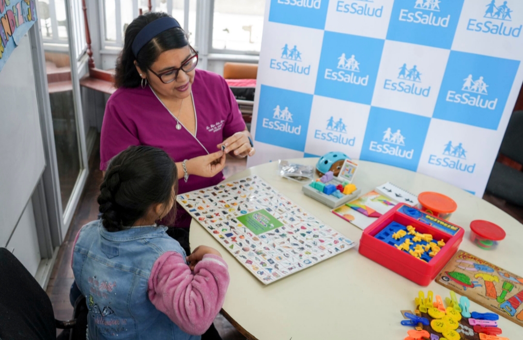 EsSalud: Hospital Almenara brinda anualmente 1,400 terapias de aprendizaje a niños con Trastorno de Déficit de Atención e Hiperactividad