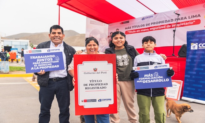 Entre 2023 y junio del 2024, Cofopri ha entregado cerca de 71 mil títulos a nivel nacional, en el marco de la campaña gratuita: "Título en mano, Seguridad de Propietario".