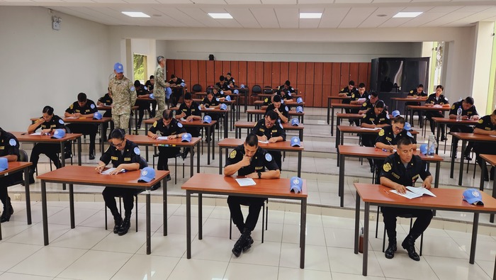 Ministerio de Defensa capacita a 32 efectivos de la Policía Nacional para cumplir con misiones de paz