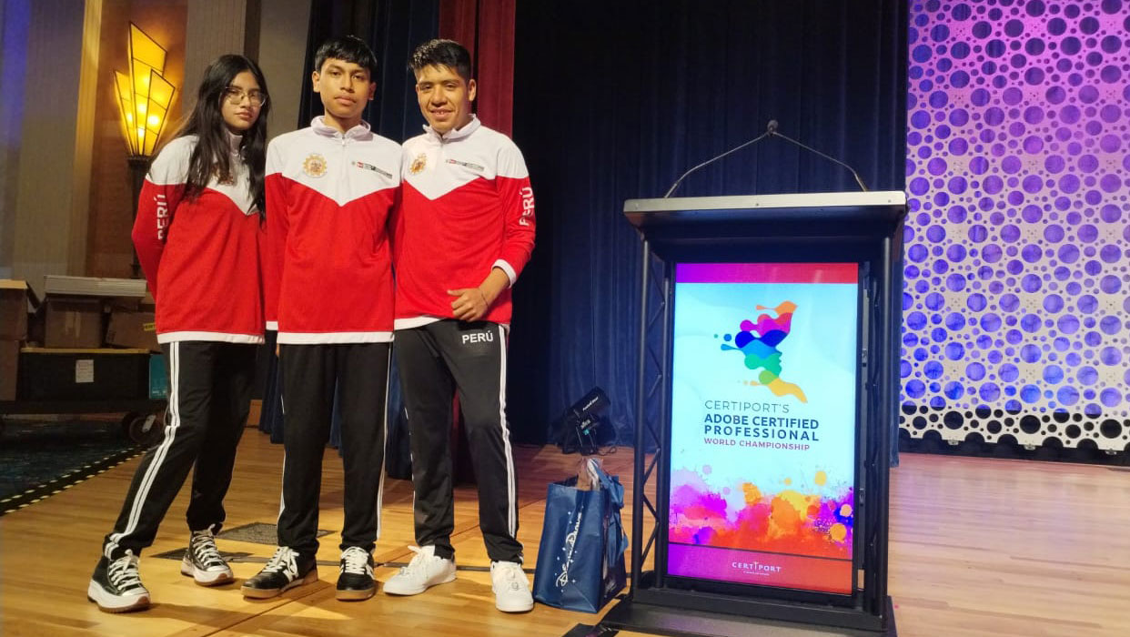 Delegación de estudiantes de Lima Metropolitana en el Campeonato Mundial de Microsoft Office 2024