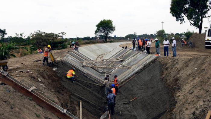 MIDAGRI financiará 100 obras de infraestructura de riego, desarrollo productivo y protección de cauces en favor de 160 mil beneficiados