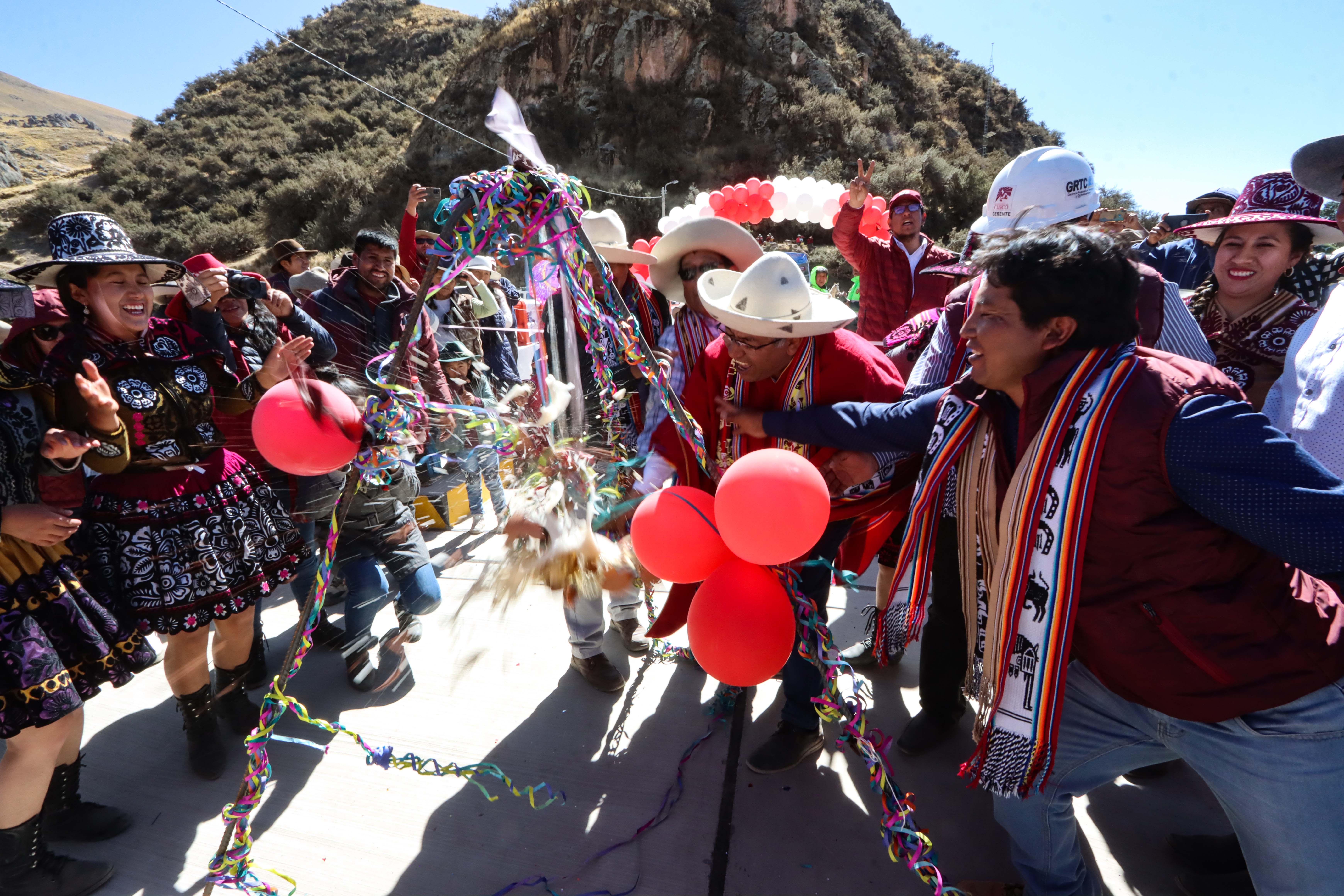 Entregamos Esperanza: Werner Salcedo Álvarez Inauguró Puente Punco En Velille Chumbivilcas