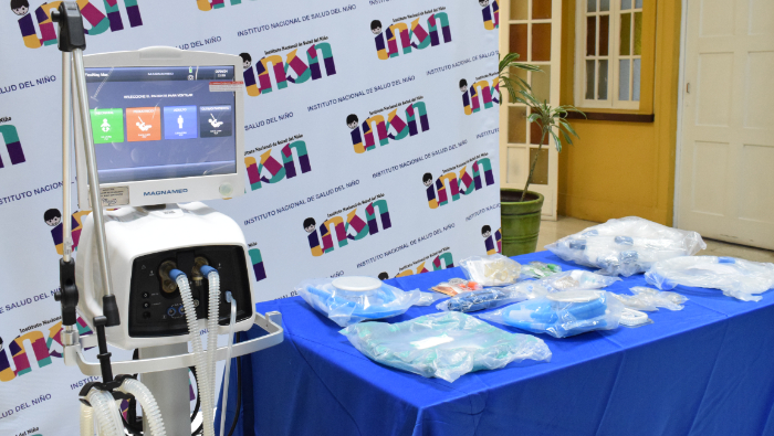 Donan ventilador mecánico que ayudará a cerca de 60 pacientes con cáncer en el INSN Breña