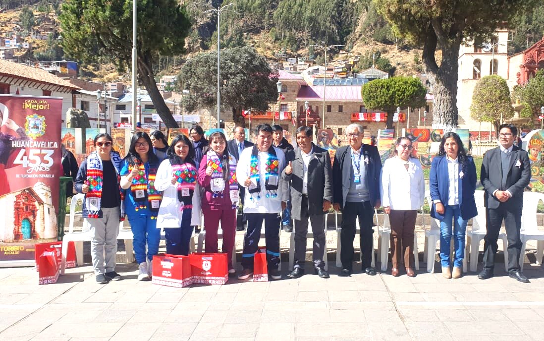 IREN CENTRO en Huancavelica - foto grupal.