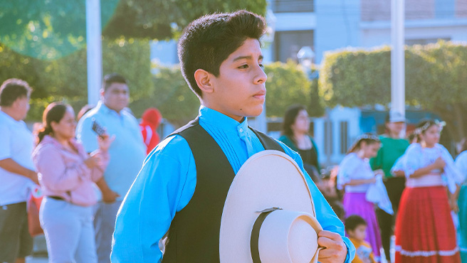Inician "Tardes Culturales" en homenaje a los 203 aniversario patrio del Perú.