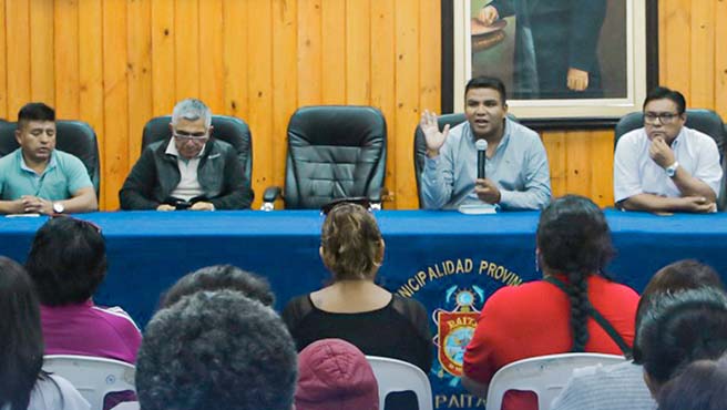 Alcalde sostiene diálogo con directiva de la I.E Nº 14741 - SEÑOR DE LOS MILAGROS