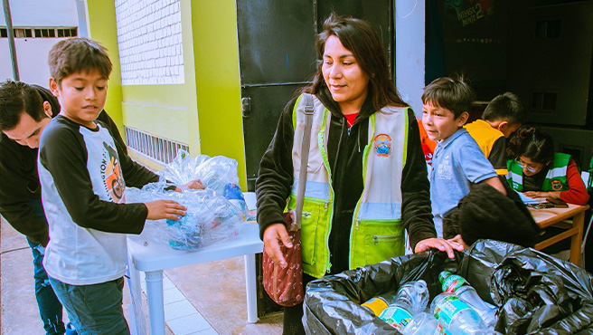 MPH a través del plan EDUCCA se realizo el segundo ECOCINE en Huarmey para incentivar el reciclaje.