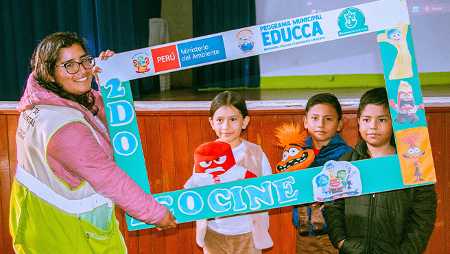 MPH a través del plan EDUCCA se realizo el segundo ECOCINE en Huarmey para incentivar el reciclaje.