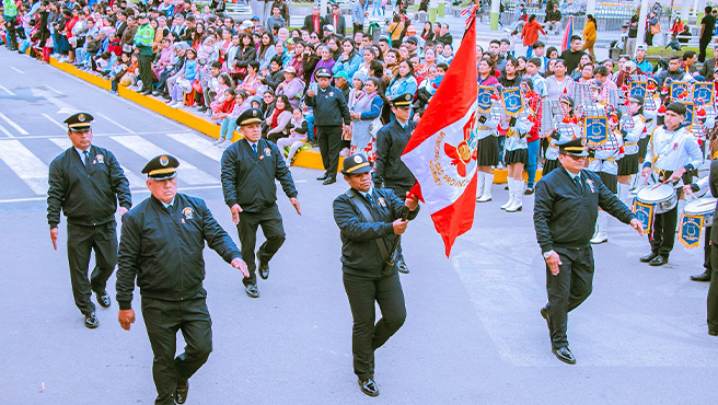 ¡Que viva el Perú! Que vivan los 203 años de independencia