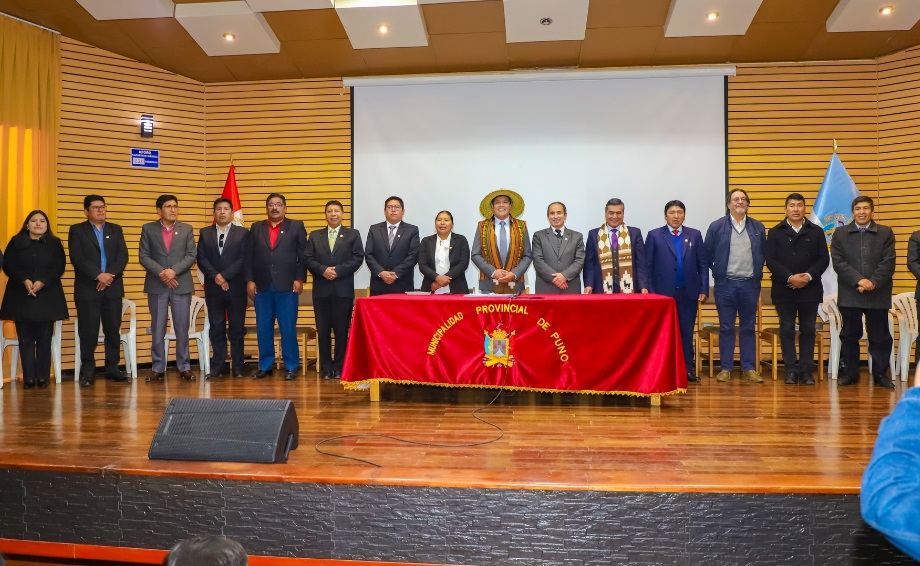 Casi 12 millones de soles fueron gestionados por alcalde Javier Ponce, Concejo municipal y dirigentes para la ejecución de 16 nuevas obras