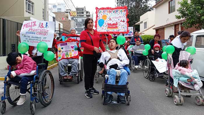 Programa Contigo inaugura semana de aniversario con pasacalle en La Libertad