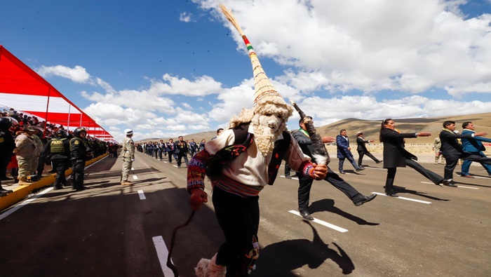 Bicentenario de la batalla de Junín se conmemoró con desfile cívico y militar en Santuario Histórico de Chacamarca