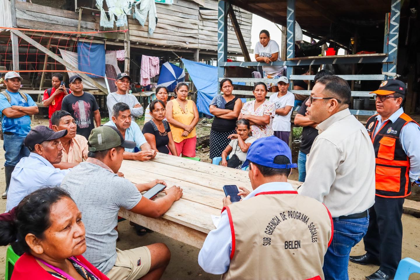 Importante reunión con las 12 familias damnificadas por la erosión de tierra del Caserío San Francisco - Río Itaya