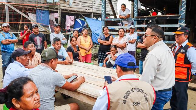 Importante reunión con las 12 familias damnificadas por la erosión de tierra del Caserío San Francisco - Río Itaya
