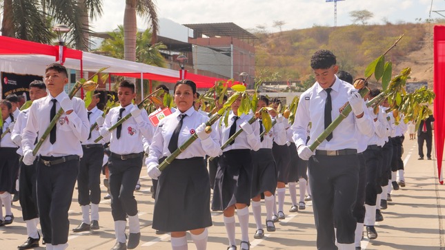 UGEL Morropón organiza su primer desfile escolar por Fiestas Patrias