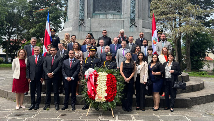 Rinden homenaje al Perú por su aniversario patrio en el Parque Nacional de San José
