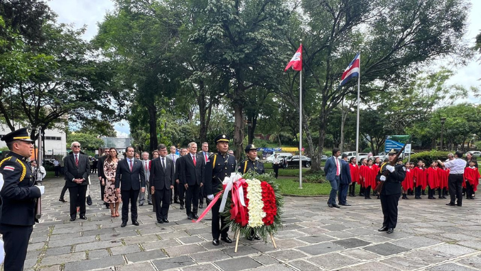 Rinden homenaje al Perú por su aniversario patrio en el Parque Nacional de San José