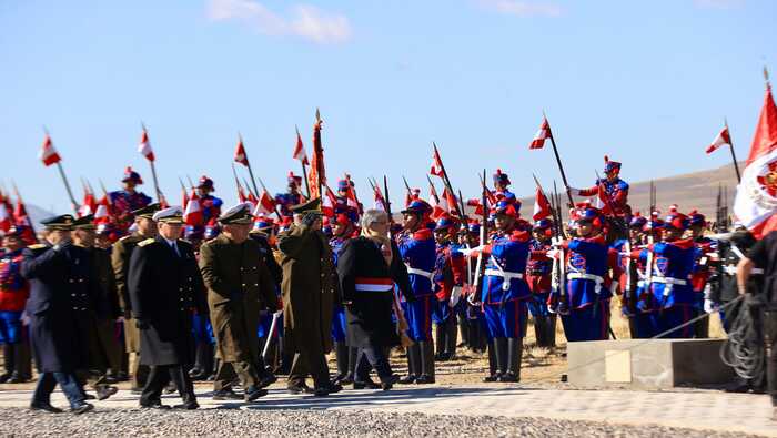 Ministro de Defensa participó en el Bicentenario de la Batalla de Junín