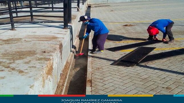 ✅ La Gerencia de Desarrollo Ambiental y el equipo de Limpieza Pública realizaron una limpieza exhaustiva del Camal Municipal de Iscoconga, asegurando que cumpla con los estándares de salubridad. Esta acción es parte del compromiso de la #MPC para mejorar los servicios públicos en Cajamarca.