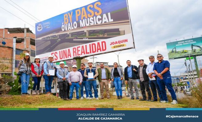 La Municipalidad Provincial de Cajamarca, bajo el liderazgo del alcalde Joaquin Ramírez, ha entregado oficialmente el terreno para la construcción del esperado bypass en el óvalo musical. En este acto participó Cementos Pacasmayo, empresa a cargo del proyecto, Saceem como empresa ejecutora y el consorcio Perú, supervisora del proyecto.
💵💸Con una inversión de 48 millones de soles, esta obra será una realidad en 480 días. Gracias a la gestión del alcalde Joaquín Ramírez, este proyecto mejorará la transitabilidad vehicular y optimizará los tiempos de traslado, impactando positivamente en la calidad de vida de todos los cajamarquinos.
Con más obras #cajamarcarenace