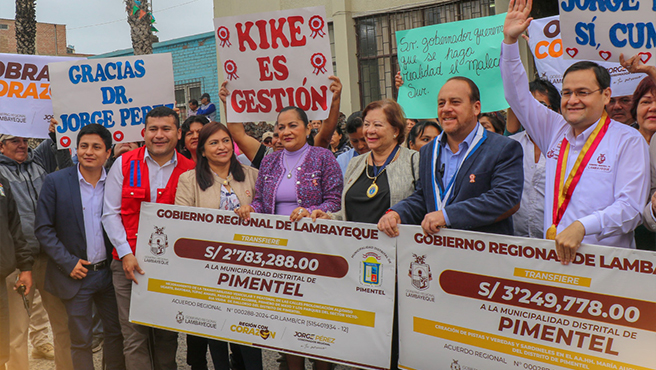 El Gobierno Regional hace entrega de dos cheques para Municipalidad Distrital de Pimentel casi 6 millones de soles.