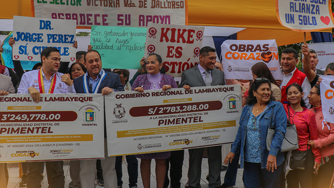 El Gobierno Regional hace entrega de dos cheques para Municipalidad Distrital de Pimentel casi 6 millones de soles.