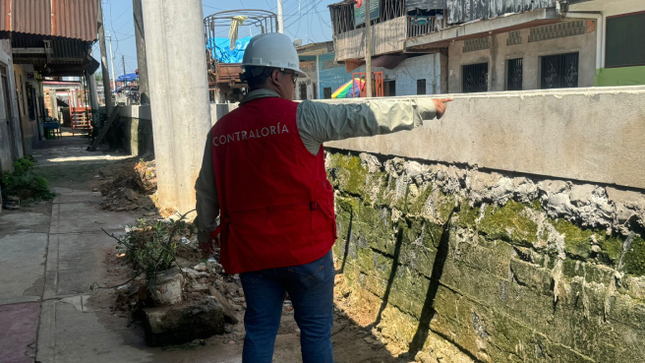 La Contraloría detectó deficiencias en la ejecución del saldo de la obra “Creación del sistema de defensa ribereña en los asentamientos humanos Porvenir y Micaela Bastidas en el distrito de Iquitos” que está a cargo de la Municipalidad Provincial de Maynas por un monto de S/ 9 905 026,73.