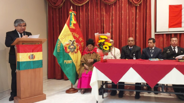 Cancillería estrecha lazos de amistad en la celebración por el Día Nacional de Bolivia en Puno