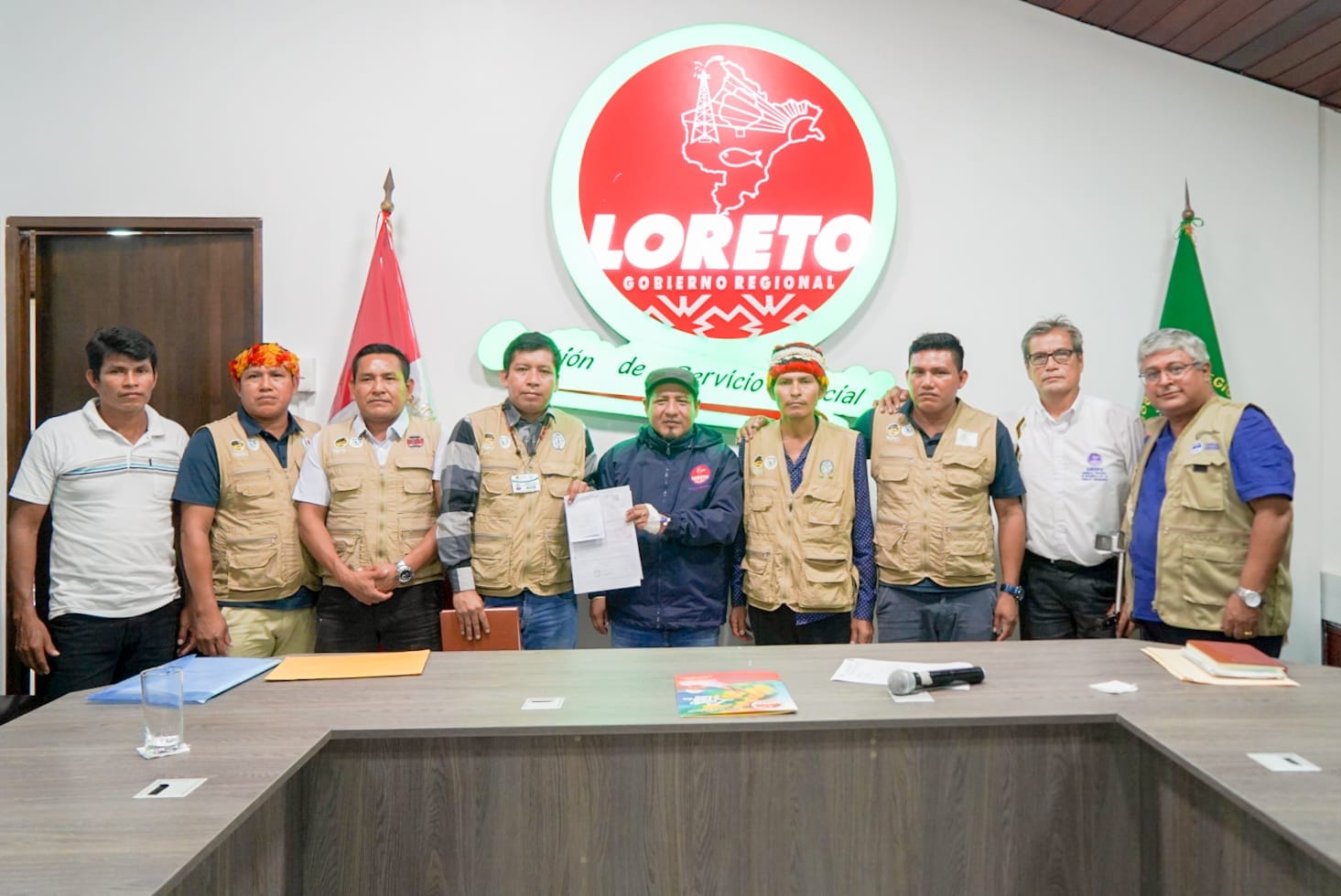 Gobernador Dr. René Chávez sostuvo reunión con dirigentes de la Plataforma Indígena Bloque Lote 8.
