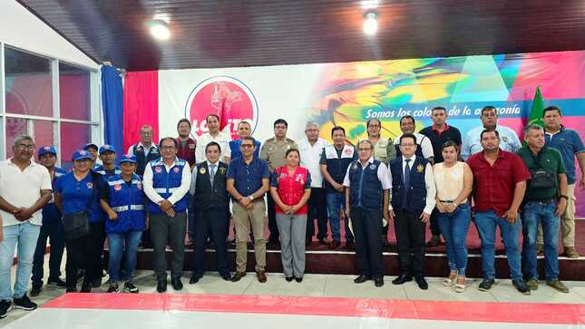 El gobernador regional de Loreto, Dr. René Chávez Silvano, lideró la II Sesión Ordinaria del Comité Regional de Seguridad Ciudadana, donde se comprometió a entregar dos furgonetas a los ronderos y un carro al 105 para fortalecer la seguridad de la población.